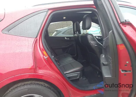 2024 Ford Escape St-Line z USA, uszkodzony, nr VIN 1FMCU9MN2RUB35784